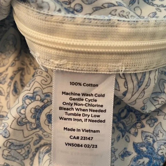 Blue Paisley V-Neck Peplum Top - Picture 3 of 7